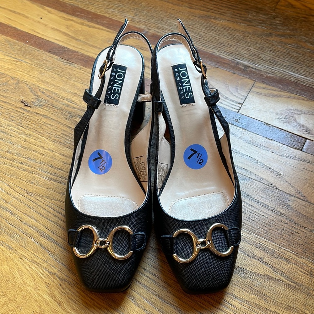 Jones New York black sling back shoes